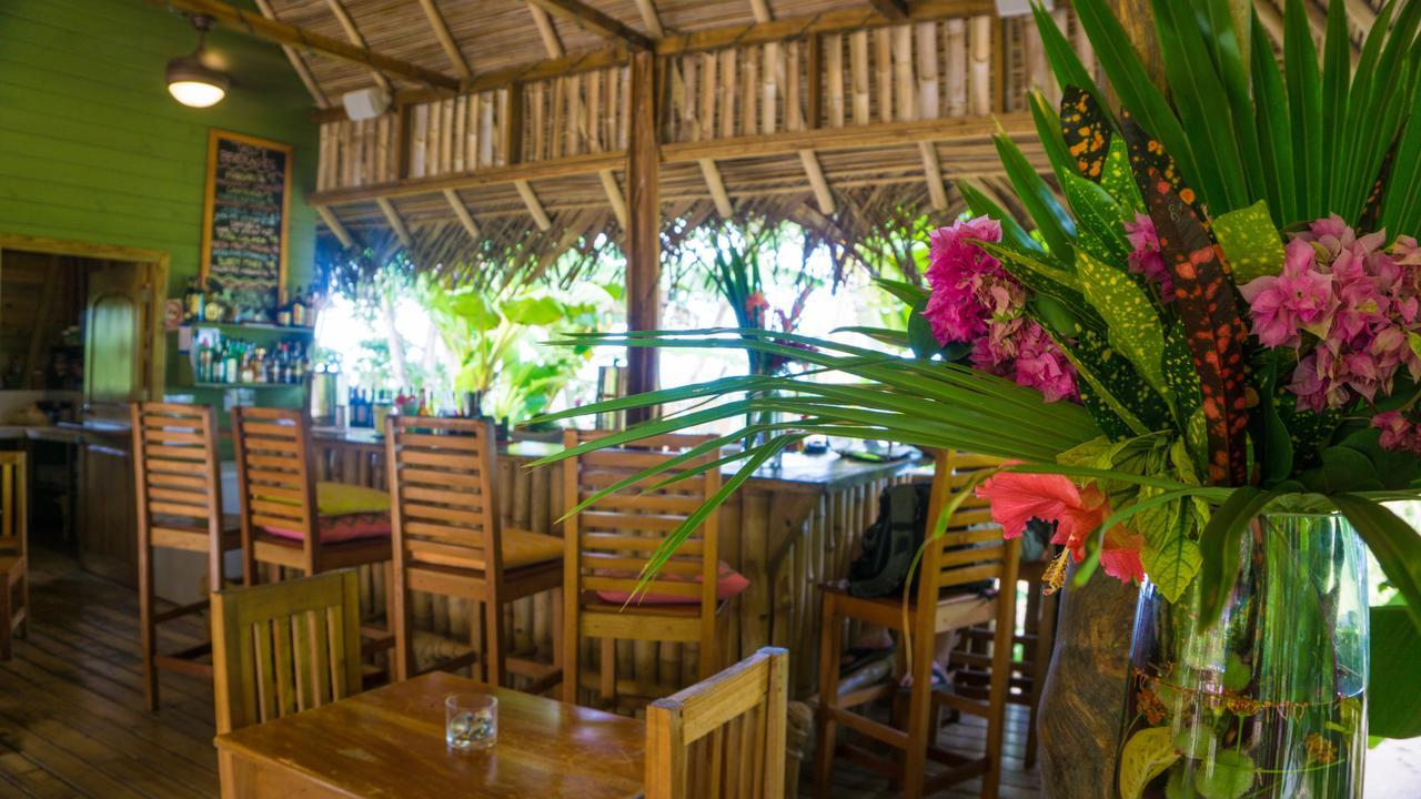 The Hummingbird Hotel Бокас дел Торо Екстериор снимка